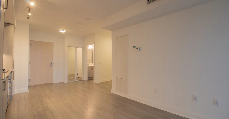 2210-77 Mutual Street, Toronto, ON, M5B 2A9 - 24