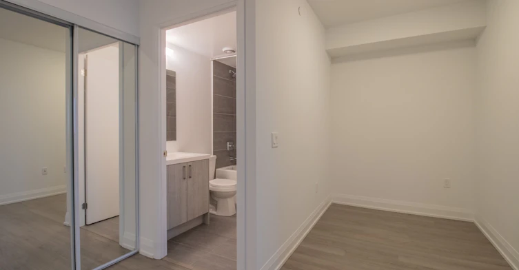2210-77 Mutual Street, Toronto, ON, M5B 2A9 - 11