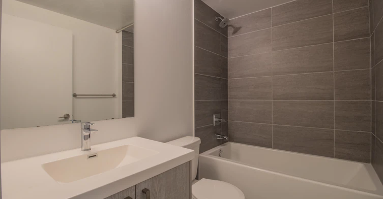 2210-77 Mutual Street, Toronto, ON, M5B 2A9 - 9