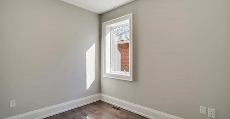 14 Rains Avenue, Toronto, ON, M6G 3H5 - 14