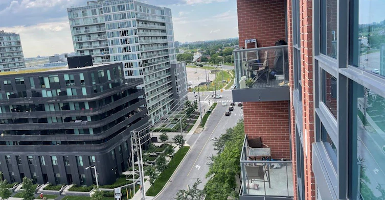 1025-31 Tippett Road, Toronto, ON, M3H 0C8 - 5