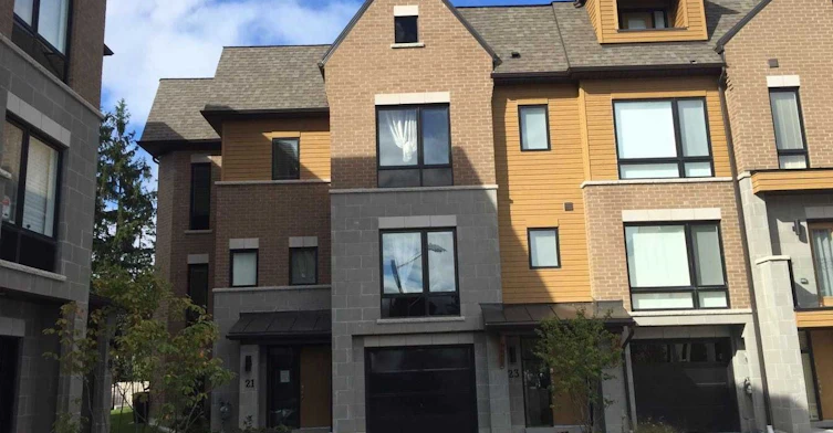 21 Kenneth Wood Crescent, Toronto, ON, M2N 0K3
