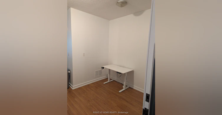 330-8 Telegram Mews, Toronto, ON, M5V 3Z5 - 8