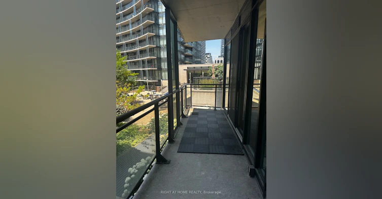 330-8 Telegram Mews, Toronto, ON, M5V 3Z5 - 10