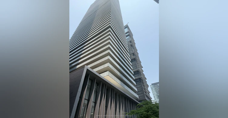 2215-50 Charles Street, Toronto, ON, M4Y 1T1
