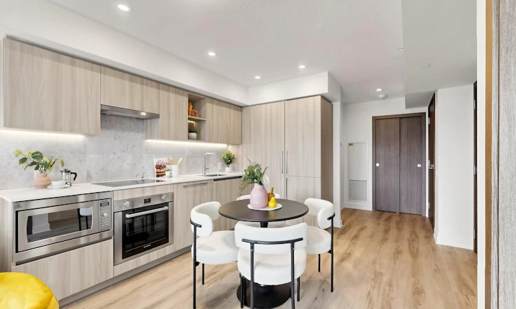 2011-17 Bathurst Street