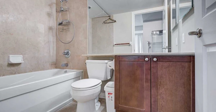 402-761 Bay Street, Toronto, ON, M5G 2R2 - 11