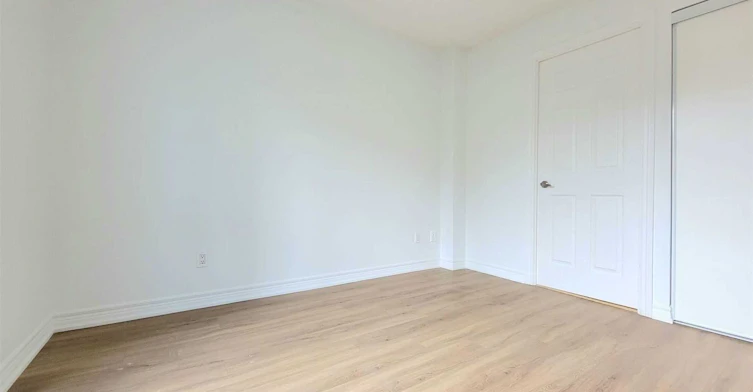 402-761 Bay Street, Toronto, ON, M5G 2R2 - 10