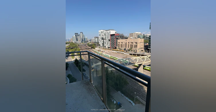1039-15 Iceboat Terrace, Toronto, ON, M5V 4A5 - 17