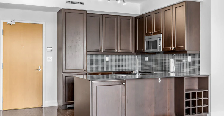 421-1 Bedford Road, Toronto, ON, M5R 2J7 - 6