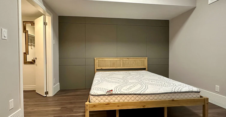 86 Pemberton Avenue, Toronto, ON, M2M 1Y5 - 7