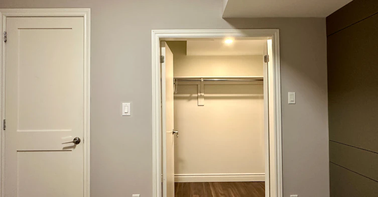 86 Pemberton Avenue, Toronto, ON, M2M 1Y5 - 8