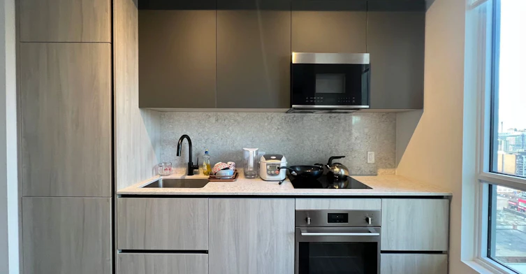 2002-108 Peter Street, Toronto, ON, M5V 2G7 - 4