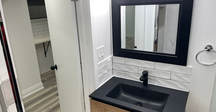 BSMT-1211 College Street, Toronto, ON, M6H 1C1 - 12