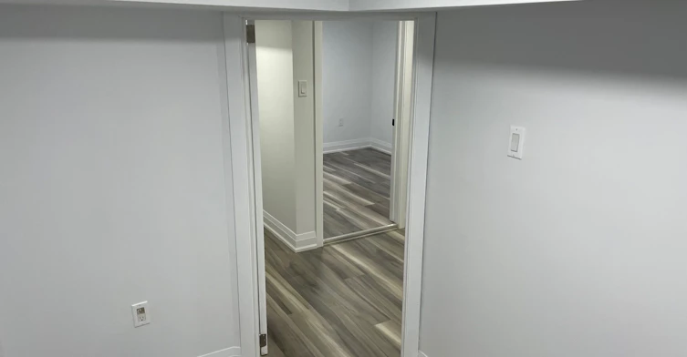 BSMT-1211 College Street, Toronto, ON, M6H 1C1 - 4