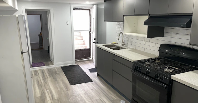 BSMT-1211 College Street, Toronto, ON, M6H 1C1 - 9