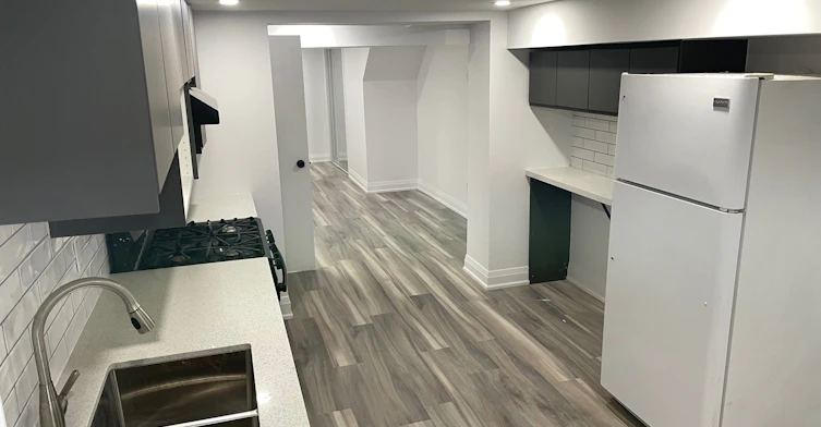 BSMT-1211 College Street, Toronto, ON, M6H 1C1 - 8