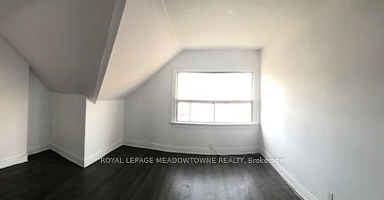 Upper-1211 College Street, Toronto, ON, M6H 1C1 - 32