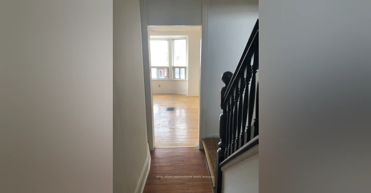 Upper-1211 College Street, Toronto, ON, M6H 1C1 - 16