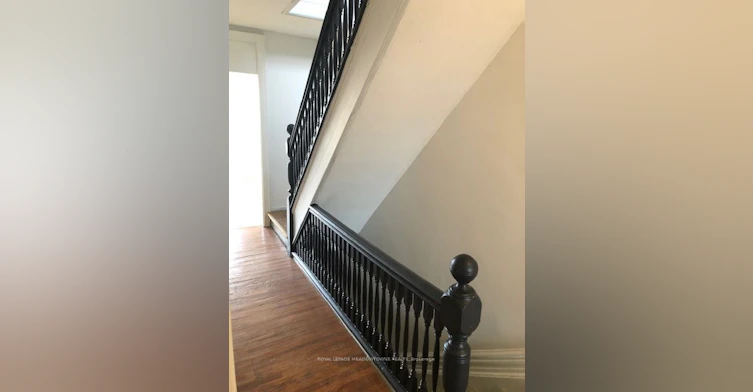 Upper-1211 College Street, Toronto, ON, M6H 1C1 - 8