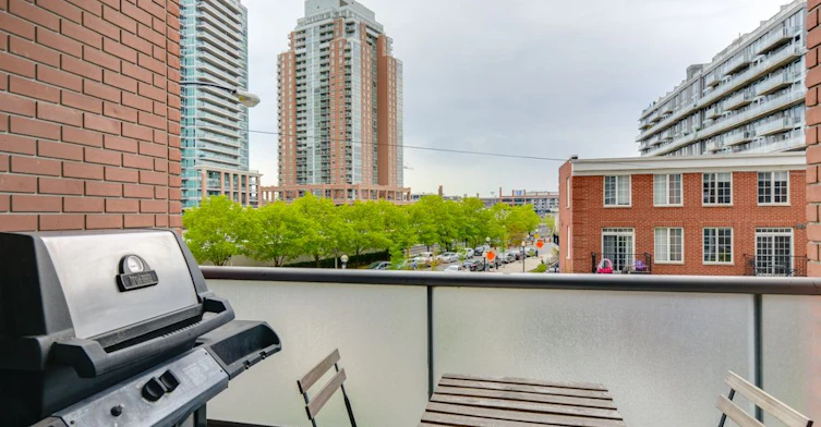 323-1 Shaw Street, Toronto, ON, M6K 0A1 - 17