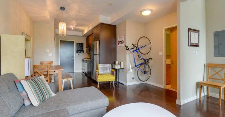 323-1 Shaw Street, Toronto, ON, M6K 0A1 - 9