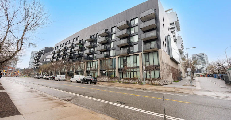 608-32 Trolley Crescent, Toronto, ON, M5A 0E8 - 2