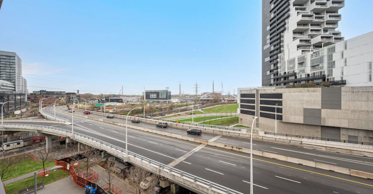 608-32 Trolley Crescent, Toronto, ON, M5A 0E8 - 45