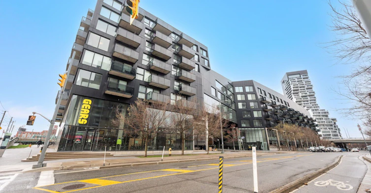 608-32 Trolley Crescent, Toronto, ON, M5A 0E8 - 3
