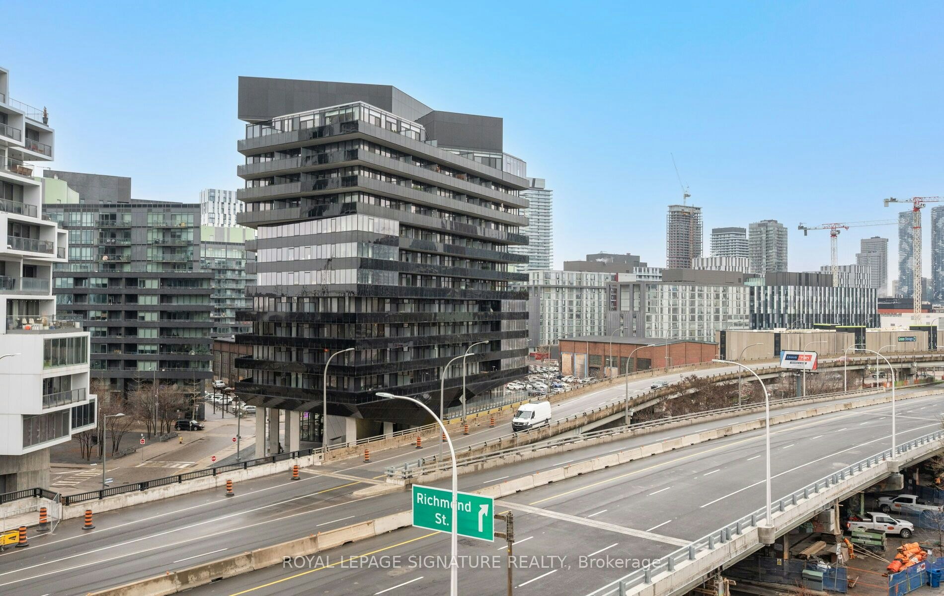 608-32 Trolley Crescent, Toronto, ON, M5A 0E8 - 47