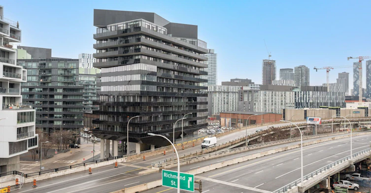 608-32 Trolley Crescent, Toronto, ON, M5A 0E8 - 47