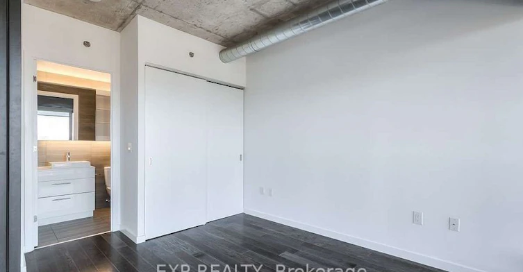 1021-32 Trolley Crescent, Toronto, ON, M5A 0E8 - 12