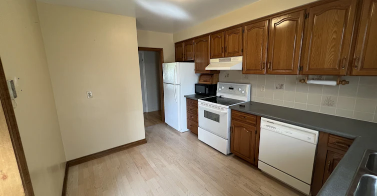 Main Floor-9 Dewlane Drive, Toronto, ON, M2R 2P7 - 7