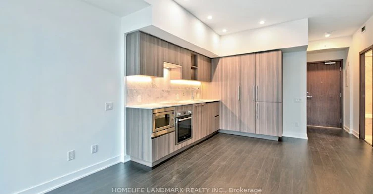 3809-19 Bathurst Street, Toronto, ON, M5V 0N2 - 8