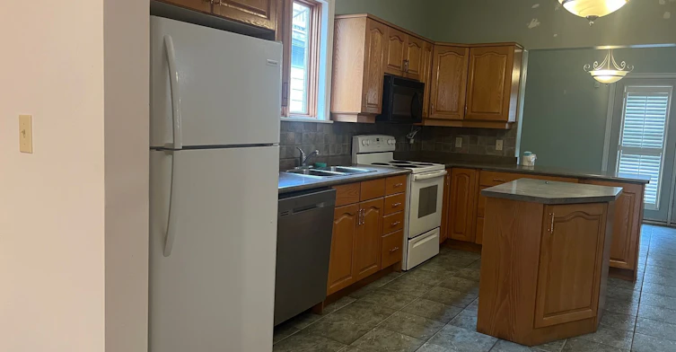 231 Clinton Street, Toronto, ON, M6G 2Y4 - 7