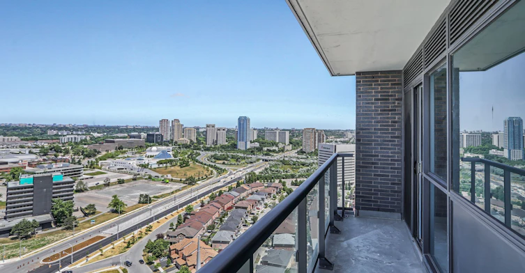 LP 2804-2 Sonic Way, Toronto, ON, M3C 0P2 - 19