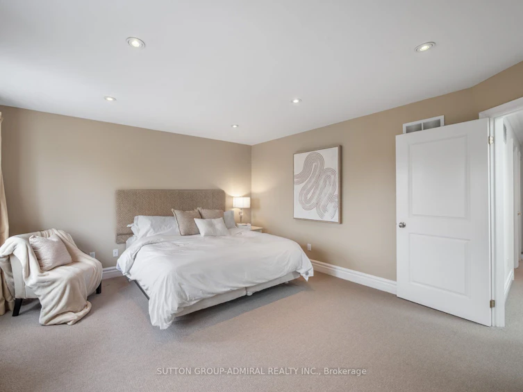 255 Cocksfield Avenue, Toronto, ON, M3H 3T6 - 23