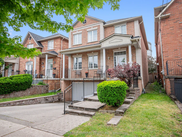 255 Cocksfield Avenue, Toronto, ON, M3H 3T6
