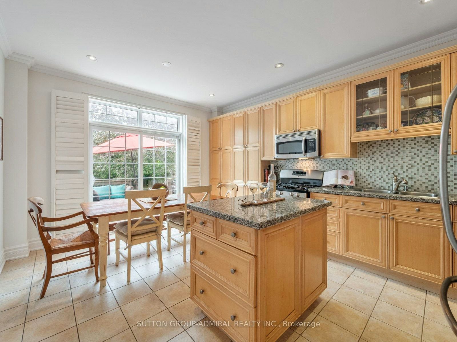 255 Cocksfield Avenue, Toronto, ON, M3H 3T6 - 10