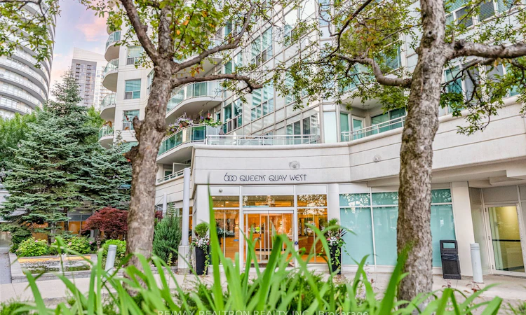619-600 Queens Quay W