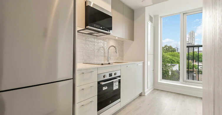 448-30 Dreamers Way, Toronto, ON, M5A 0Y7 - 11