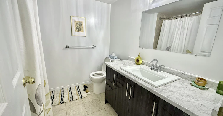701-909 Bay Street, Toronto, ON, M5S 3G2 - 17