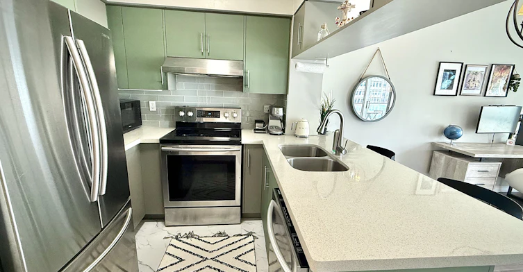 701-909 Bay Street, Toronto, ON, M5S 3G2 - 8