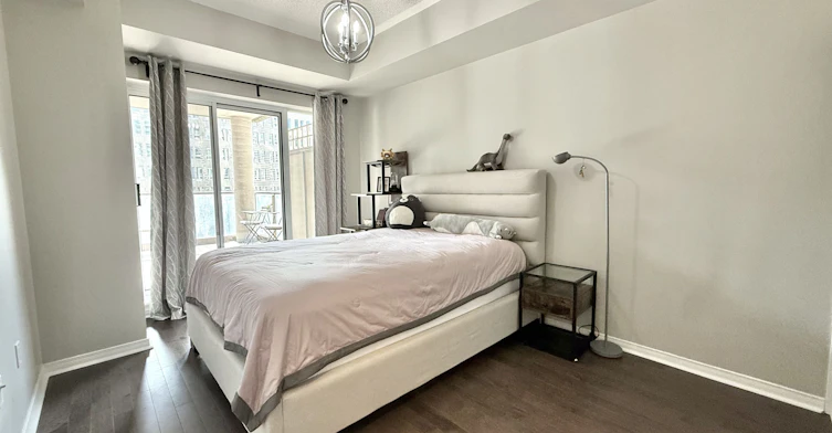 701-909 Bay Street, Toronto, ON, M5S 3G2 - 12