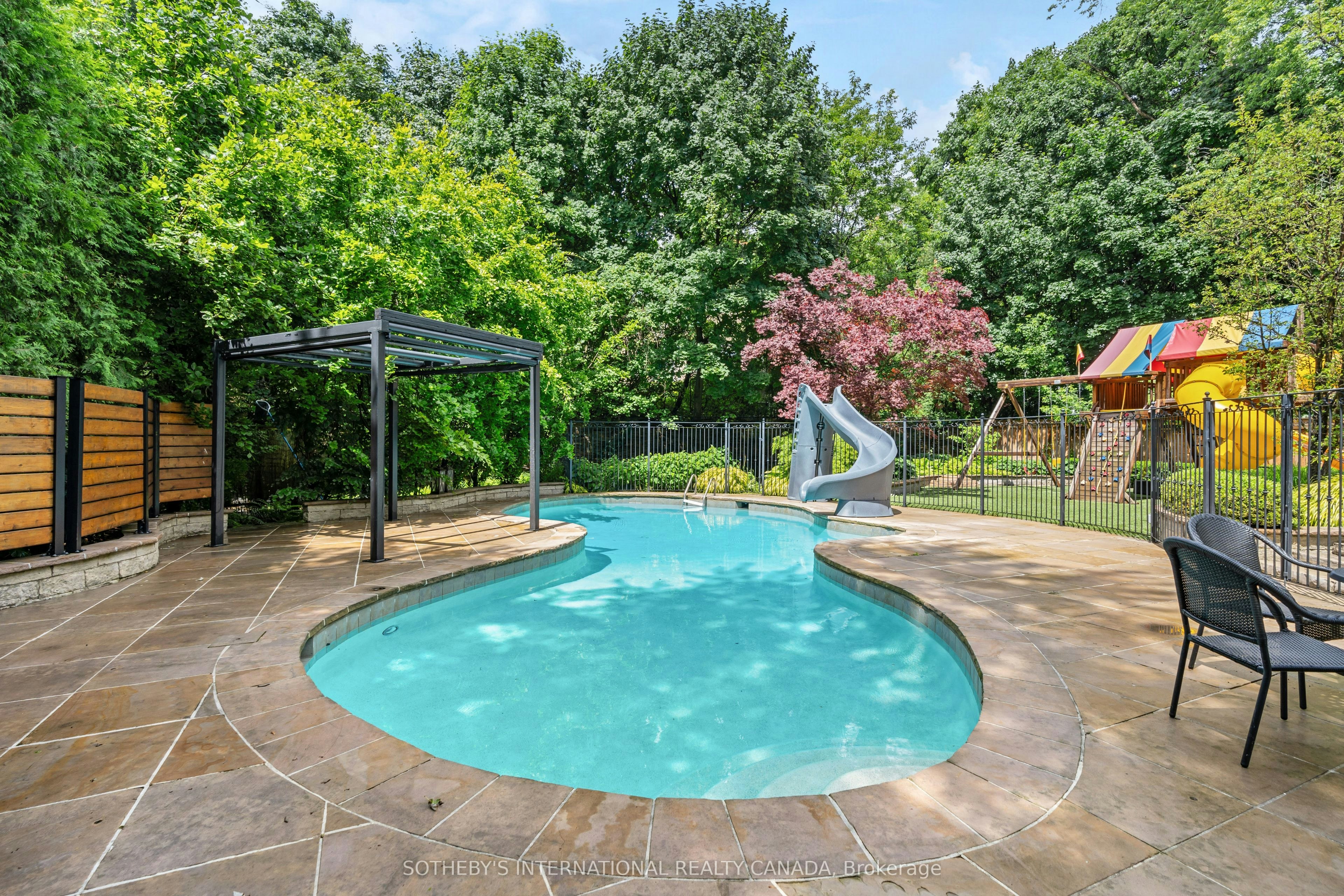 113 Coldstream Avenue, Toronto, ON, M5N 1X7