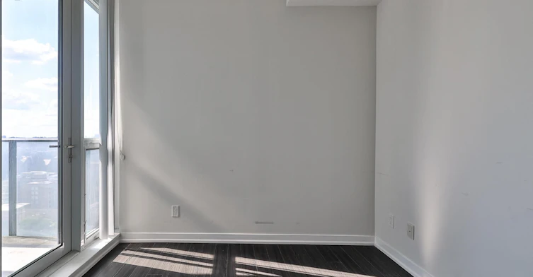 2412-770 Bay Street, Toronto, ON, M5G 0A6 - 26