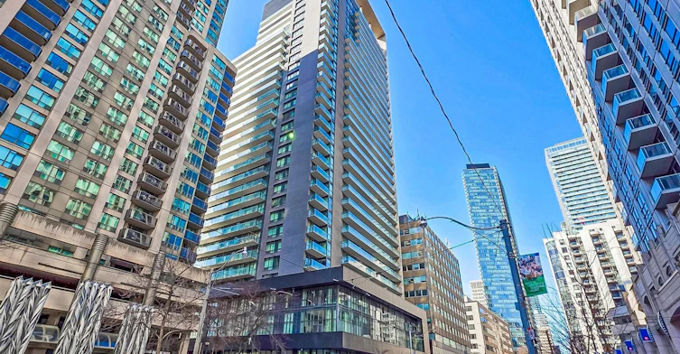 2412-770 Bay Street, Toronto, ON, M5G 0A6