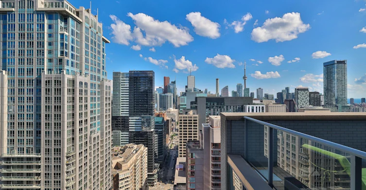 2412-770 Bay Street, Toronto, ON, M5G 0A6 - 45