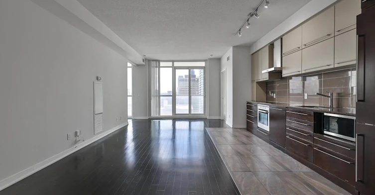 2412-770 Bay Street, Toronto, ON, M5G 0A6 - 10