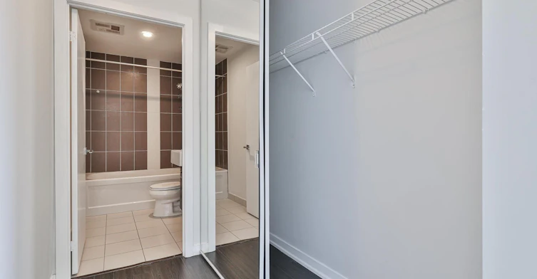 2412-770 Bay Street, Toronto, ON, M5G 0A6 - 29